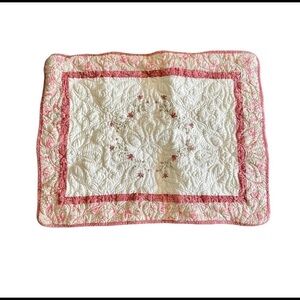 BRITANNICA HOME FASHIONS Quilted pillowcase